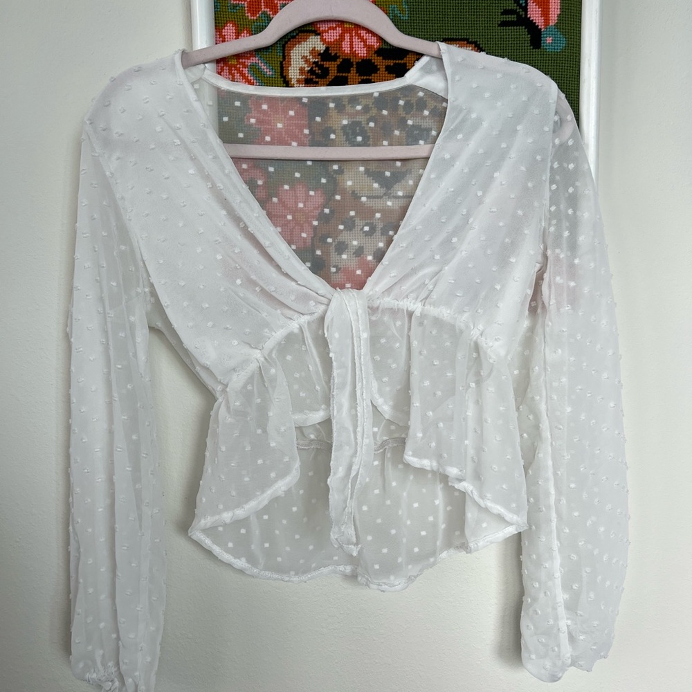 WHITE SHEER TOP